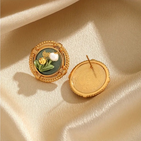 Gold Plated Freshwater Pearl Flower Stud Earrings - Picture 2 of 3